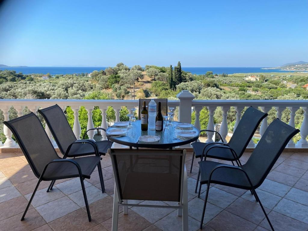 Villa Karras Питагорион Экстерьер фото